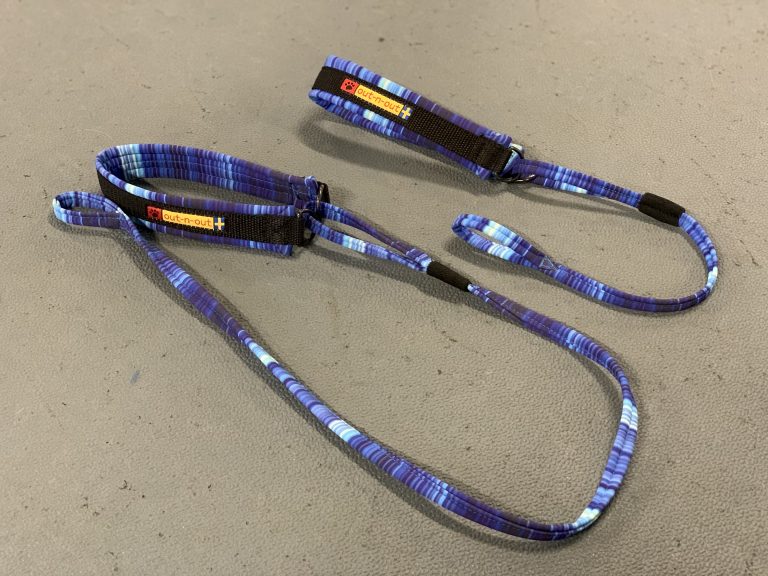 tävlingskoppel från Outnout. Fäst det i hundens favoritleksak och ha med dig den till startlinjen